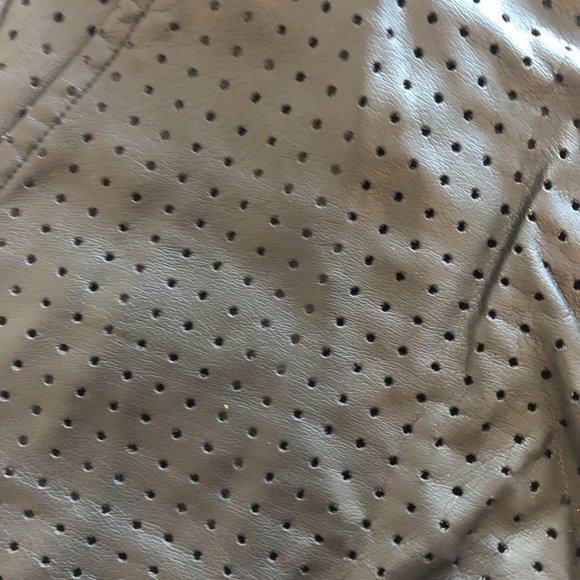 Banana Republic leatherette shorts - Picture 6 of 7